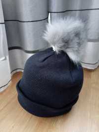 Nowa czapka z pomponem granatowa