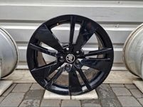 ORYGINALNA Felga Skoda 18" 8.0" ET 44 5x112 3V0.601.025.F Superb