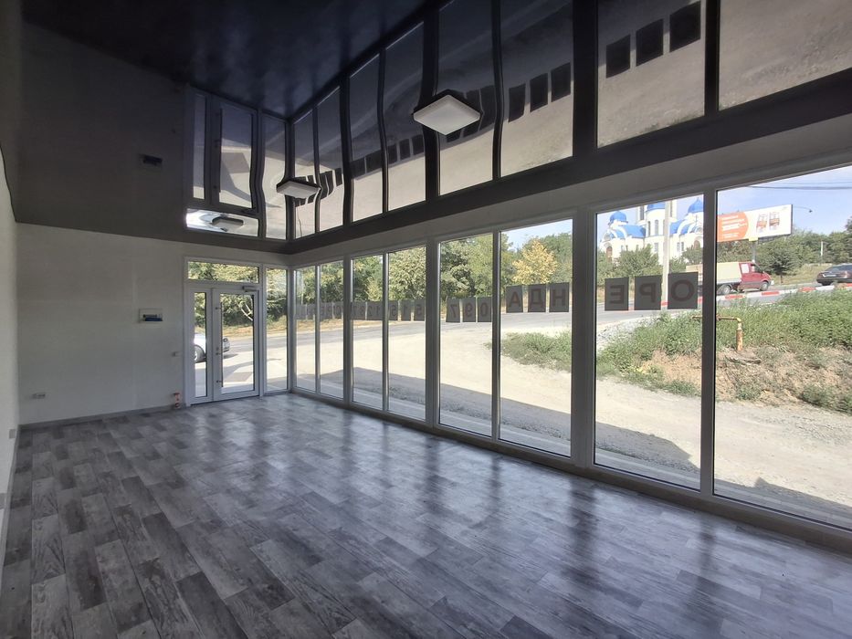 Оренда торгового приміщення по вул.Південно-кільцева  30м2 деталі по т