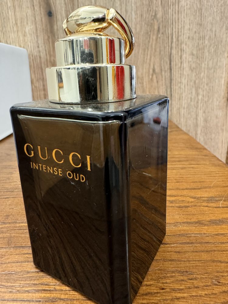 Gucci intense oud