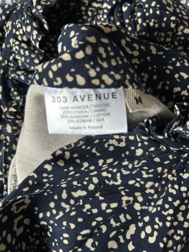 Sukienka mini firmy 303 Avenue
