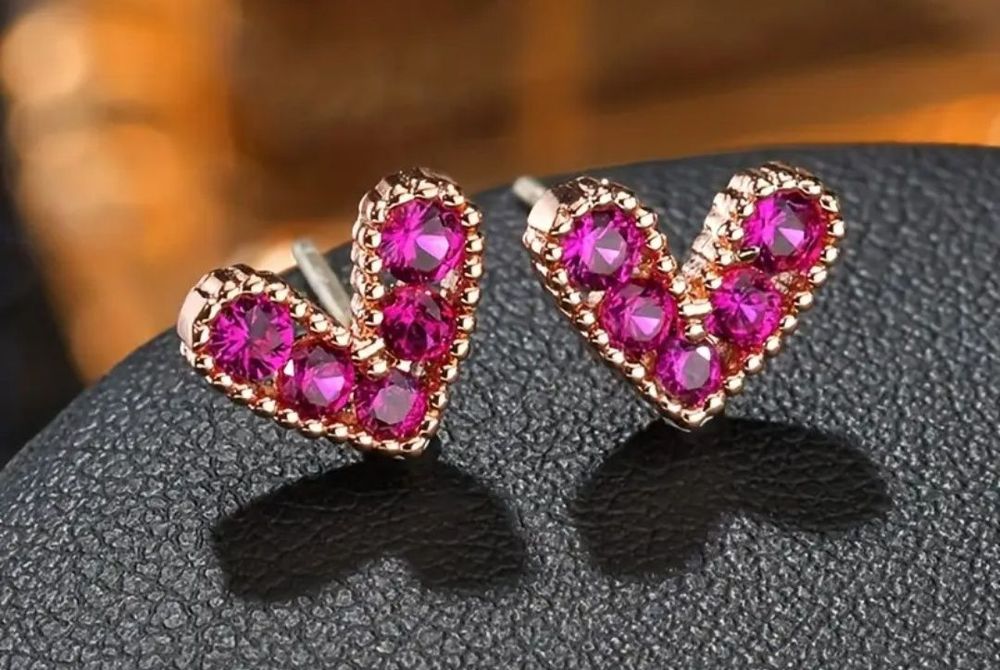 Сережки кульчики гарні