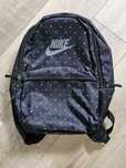 Plecak w kropki NIKE NK HERITAGE