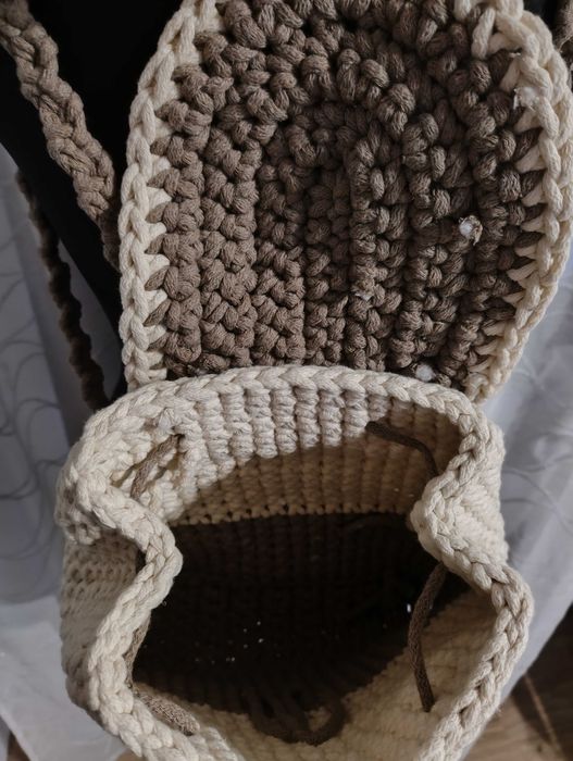 Plecak robiony na szydełku