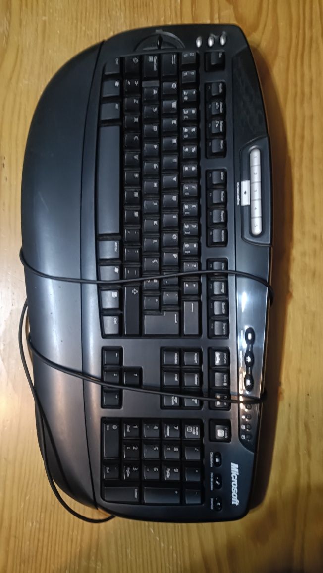 Peças desmontadas de um PC