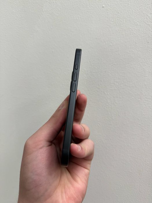 iPhone 16 256gb Black Neverlock (12 циклів) Ідеальний стан!