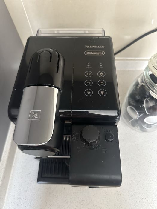 Maquina café Nespresso Delonghi Latissima