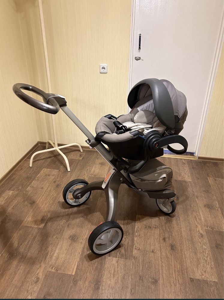 Коляска Stokke Xplory 2в1.