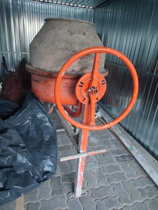 Sprzedam betoniarkę