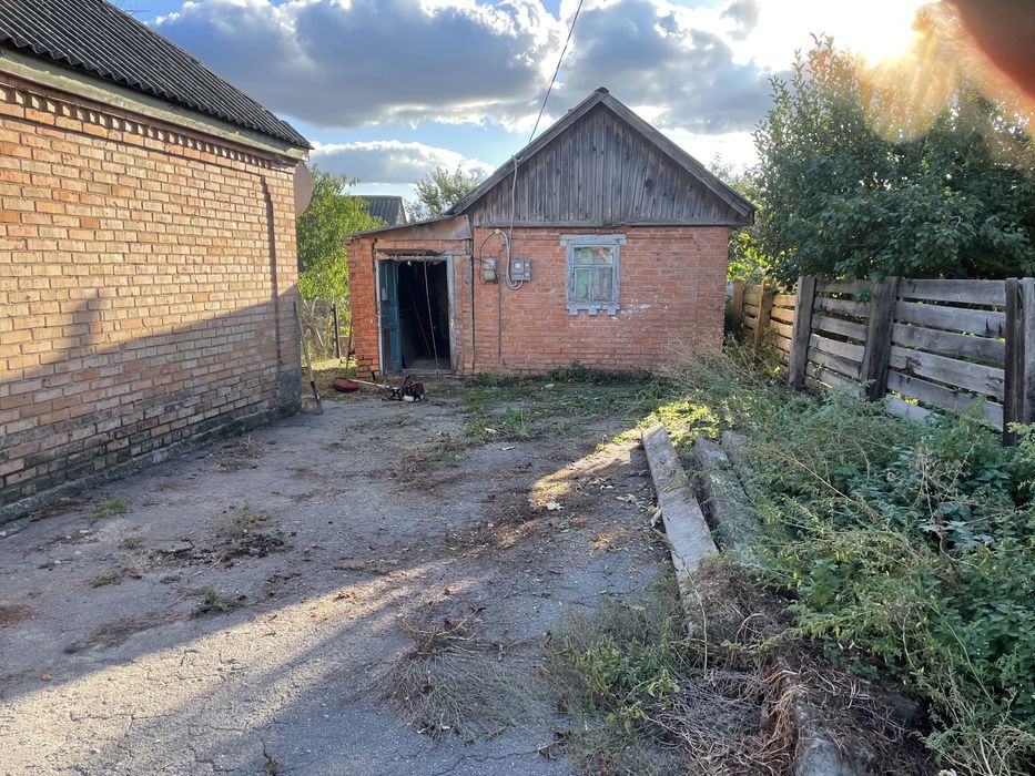 Продається будинок (дача)