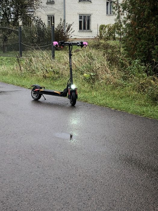 Електро самокат LEWIS majestic