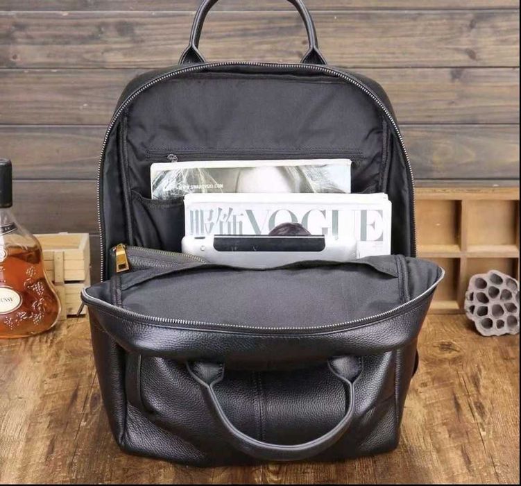 Вмістка шкіряна сумка-рюкзак чорна