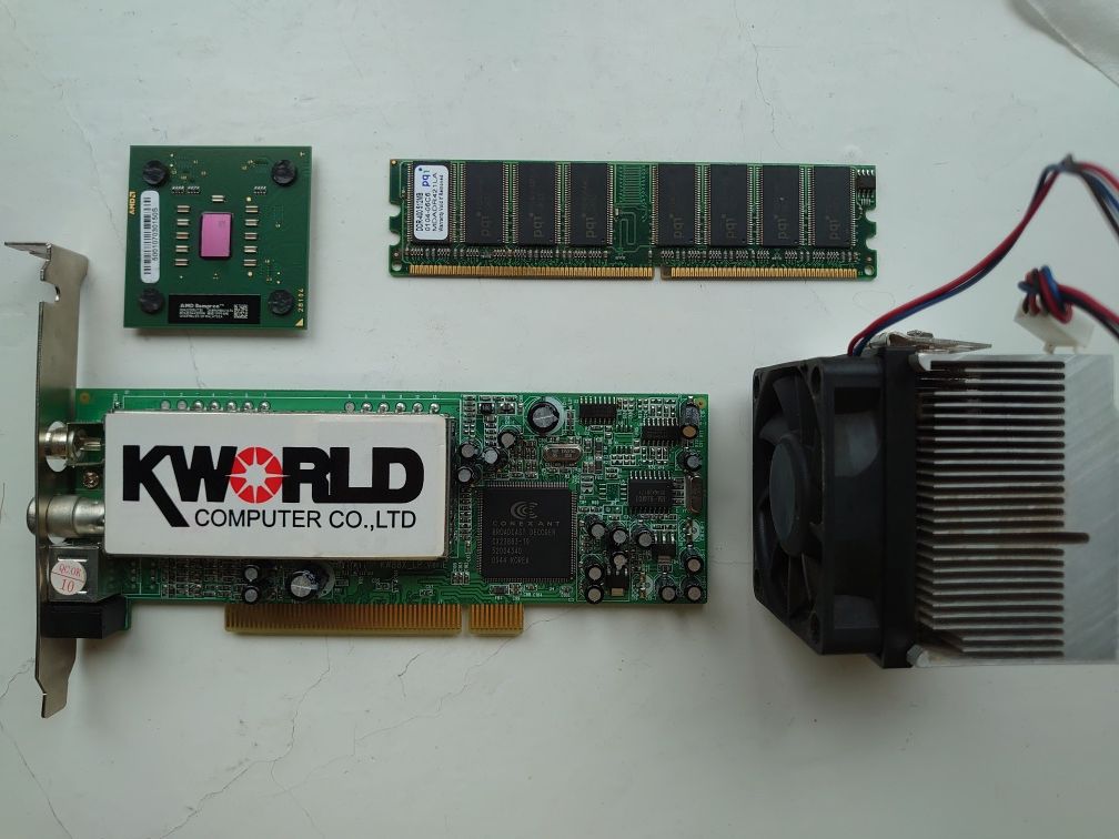 Процесор AMD Sempron 2200+ з кулером