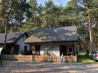 Domek pod lasem, nad morzem, Pogorzelica