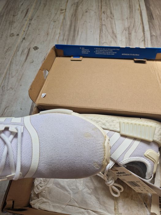 Кроссовки 36р. ОРИГИНАЛ Adidas NMD R1 white