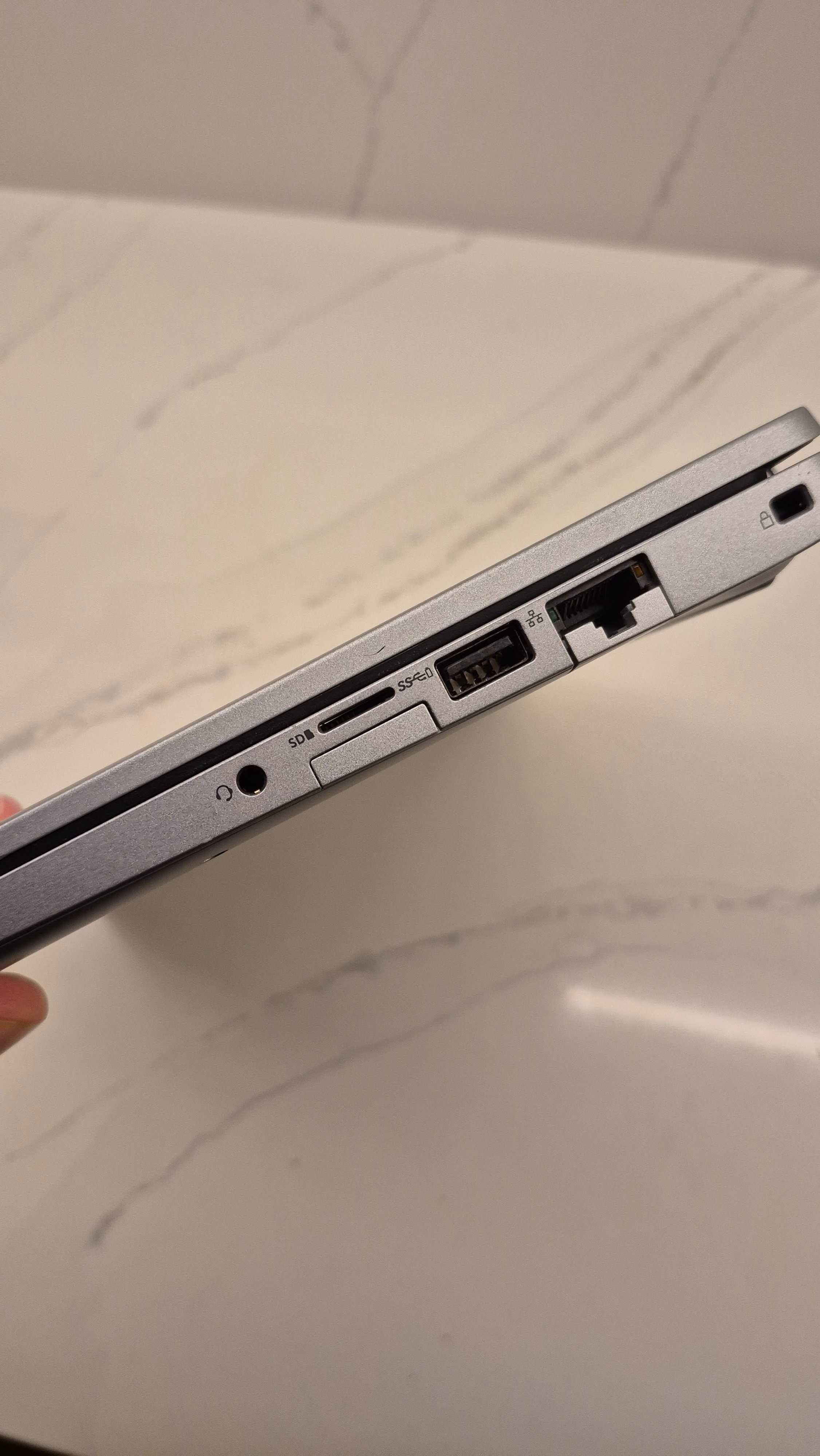 Dell Latitude 5310 13.3" i7 16GB DDR4 256GB SSD Windows 11 Pro