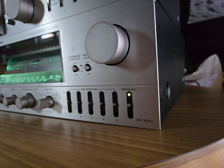 Amplituner Fisher RS-3050 Vintage