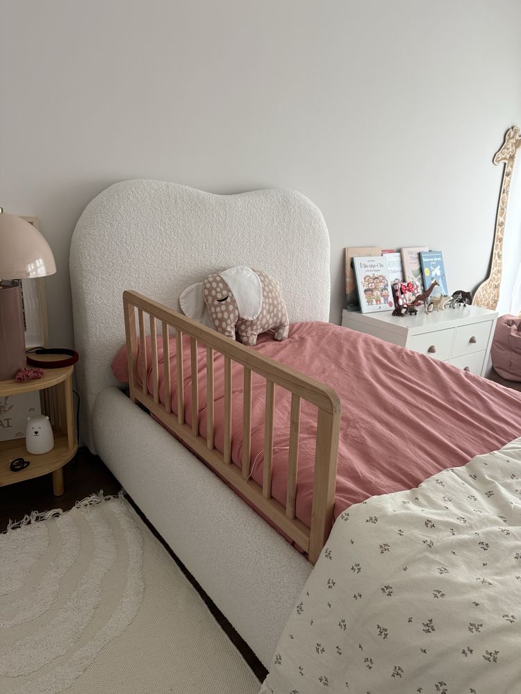 Cama 90cm com arrumacao