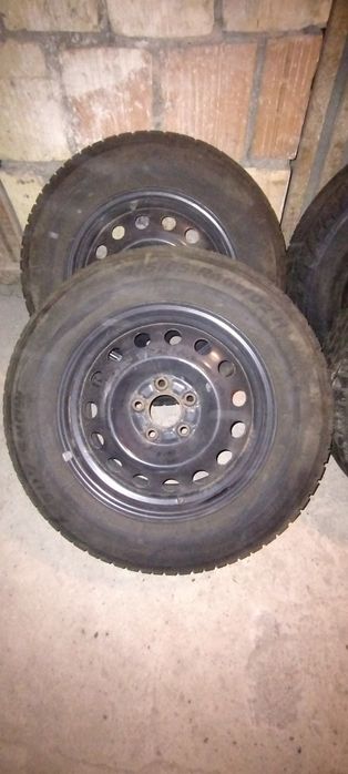 Koła 215/65 R16 zimowe,  rozstaw śrub 5x114,3 Hyundai Tucson