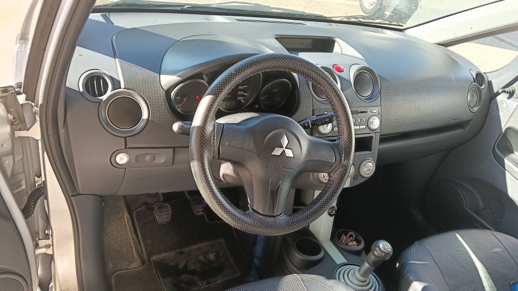 Mitsubishi Colt van 1.5d 95cvl motor Mercedes