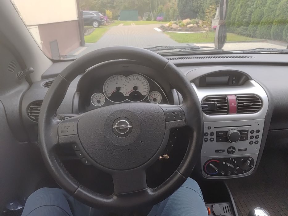 Opel Corsa C 2005 1.2 85km Klima