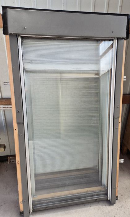2 okna dachowe firmy Velux, rozmiar 78x140