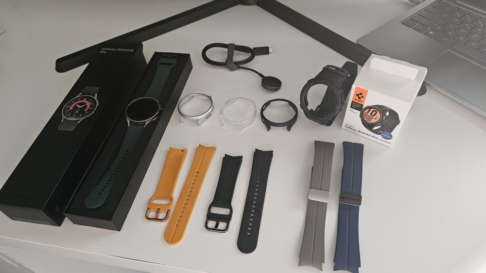 Samsung Galaxy watch5 Pro c/ garantia + 5 capas + 3 proteções