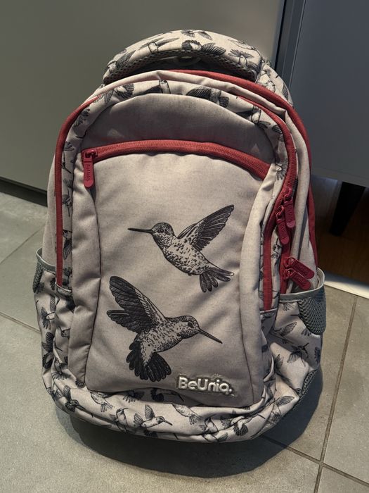 Nowy plecak BeUniq z metką – oryginalny wzór kolibrów