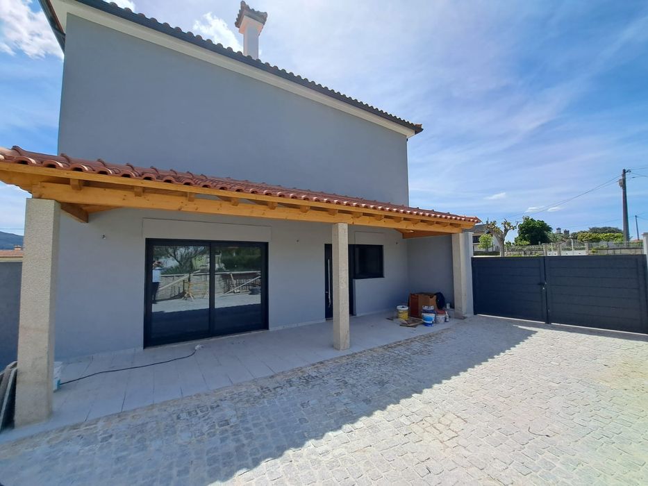 Arrendo apartamento em Valença do Minho - freguesia de Cerdal