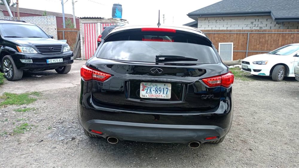 Infiniti qx70 черный