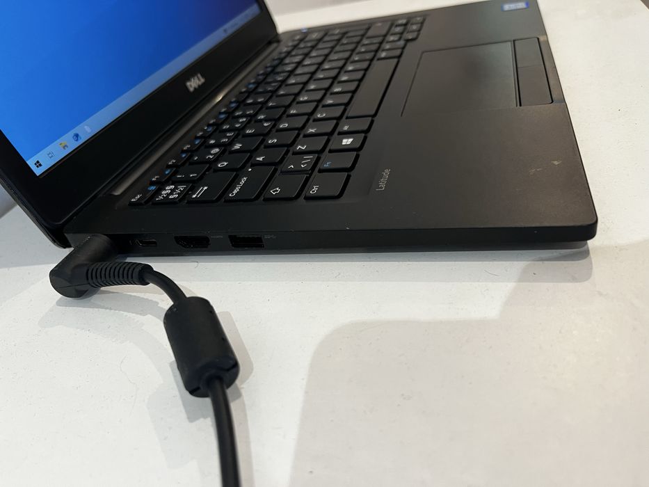 Dell Latitude I5 7gen/4gb/256ssd