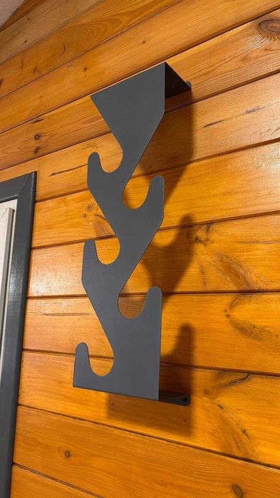 Вішалка для одягу у стилі лофт