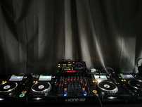 Alugo material de DJ