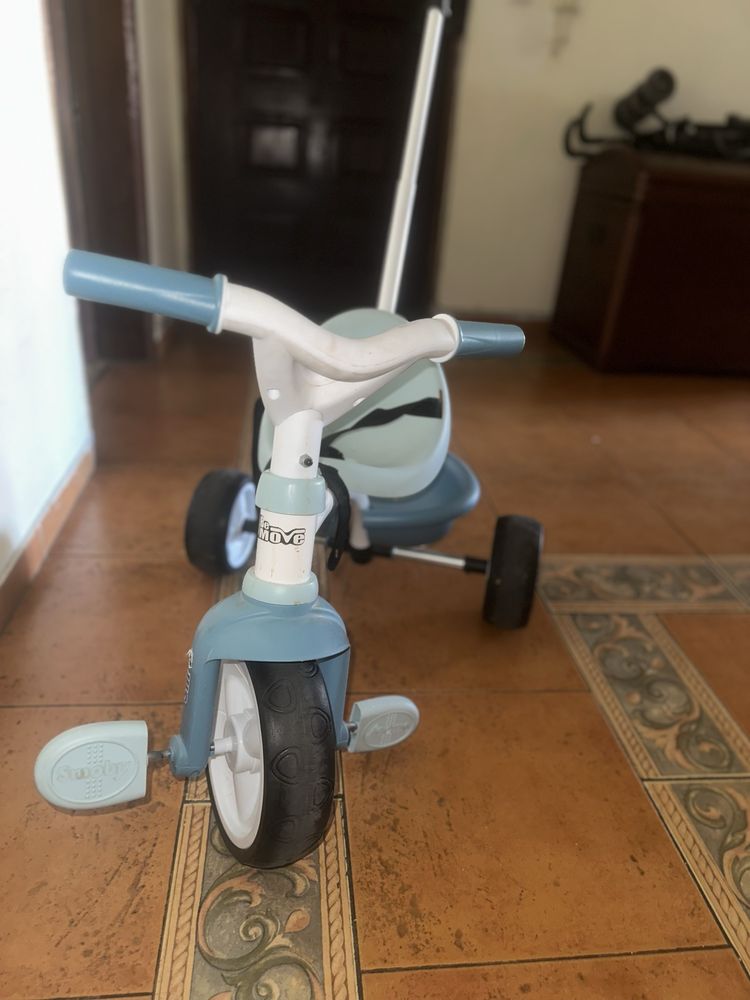 Triciclo bebé, usado em bom estado