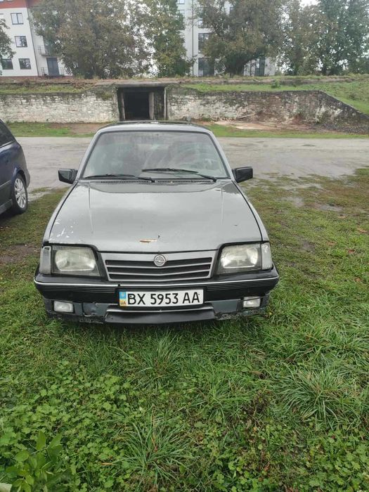 Опель аскона 1.6