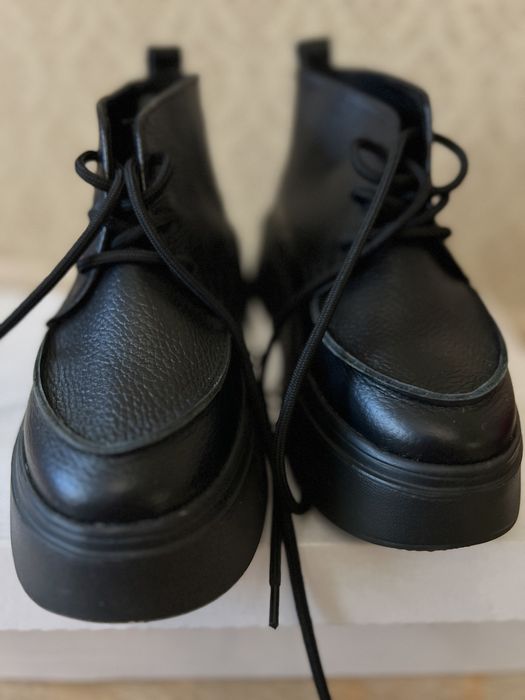 Шкіряні черевики хайтопи