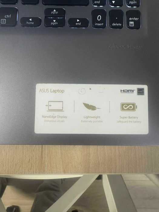 Laptop ASUS VivoBook