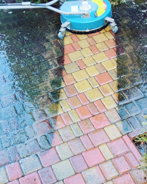 Czyszczenie dachów,mycie elewacji, czyszczenie elewacji, podjazdów