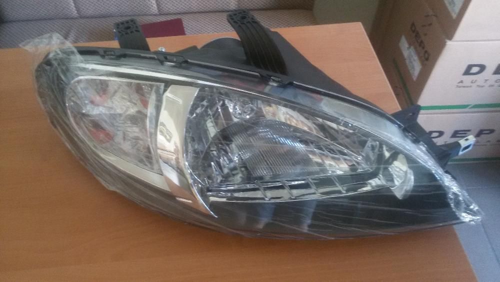 Фара  Chevrolet Lacetti Шевроле Лачетті 03-13 SDN/KOMBI