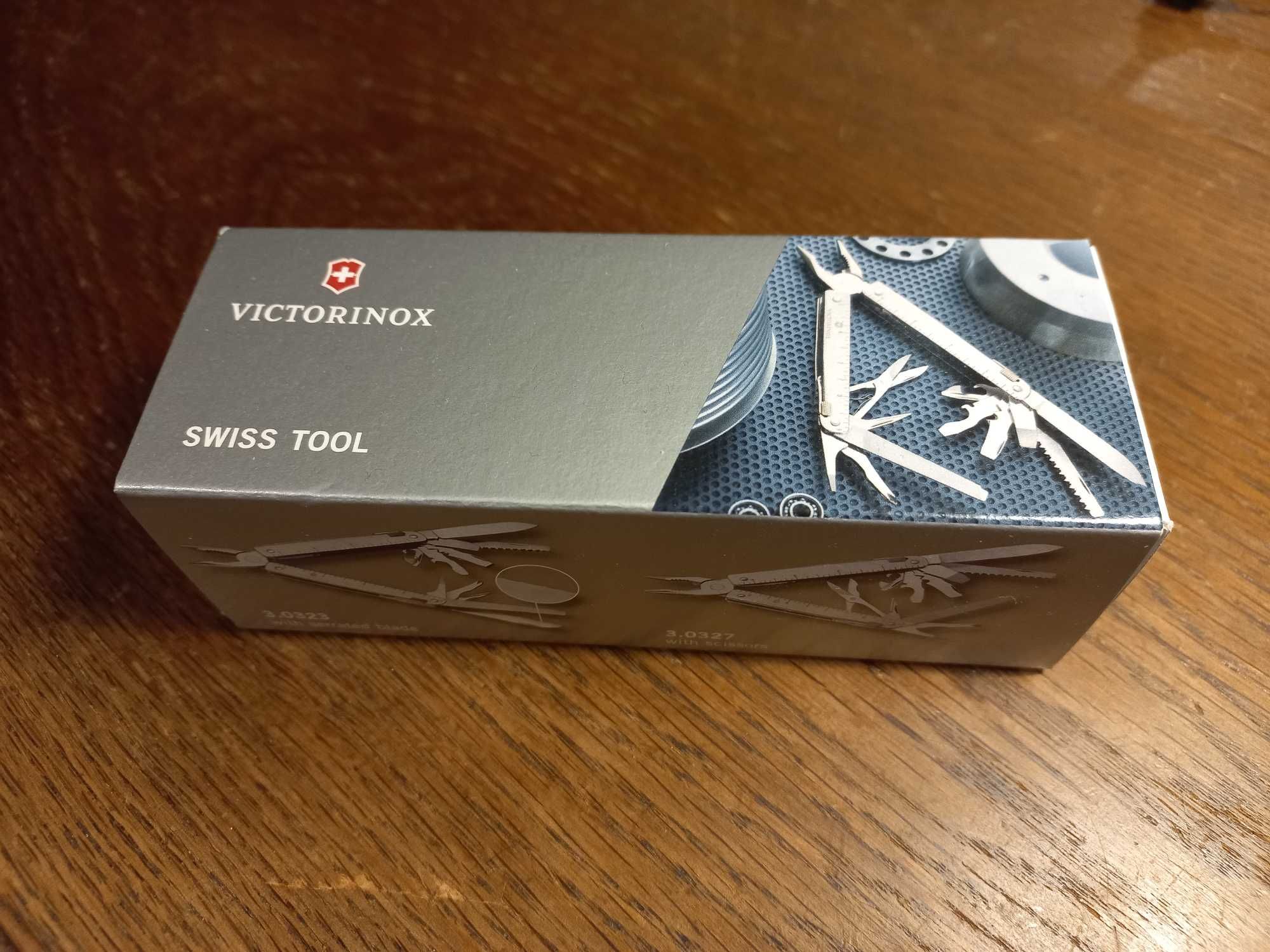 Victorinox multitool Swiss Tool