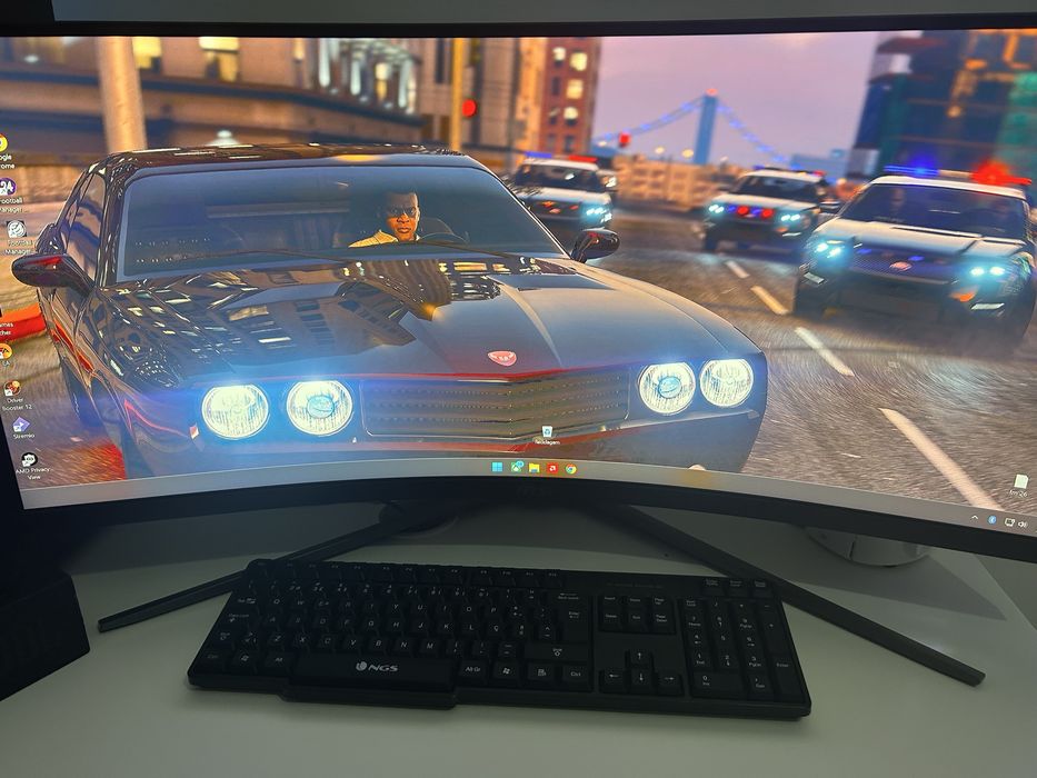 Pc gaming completamente novo.