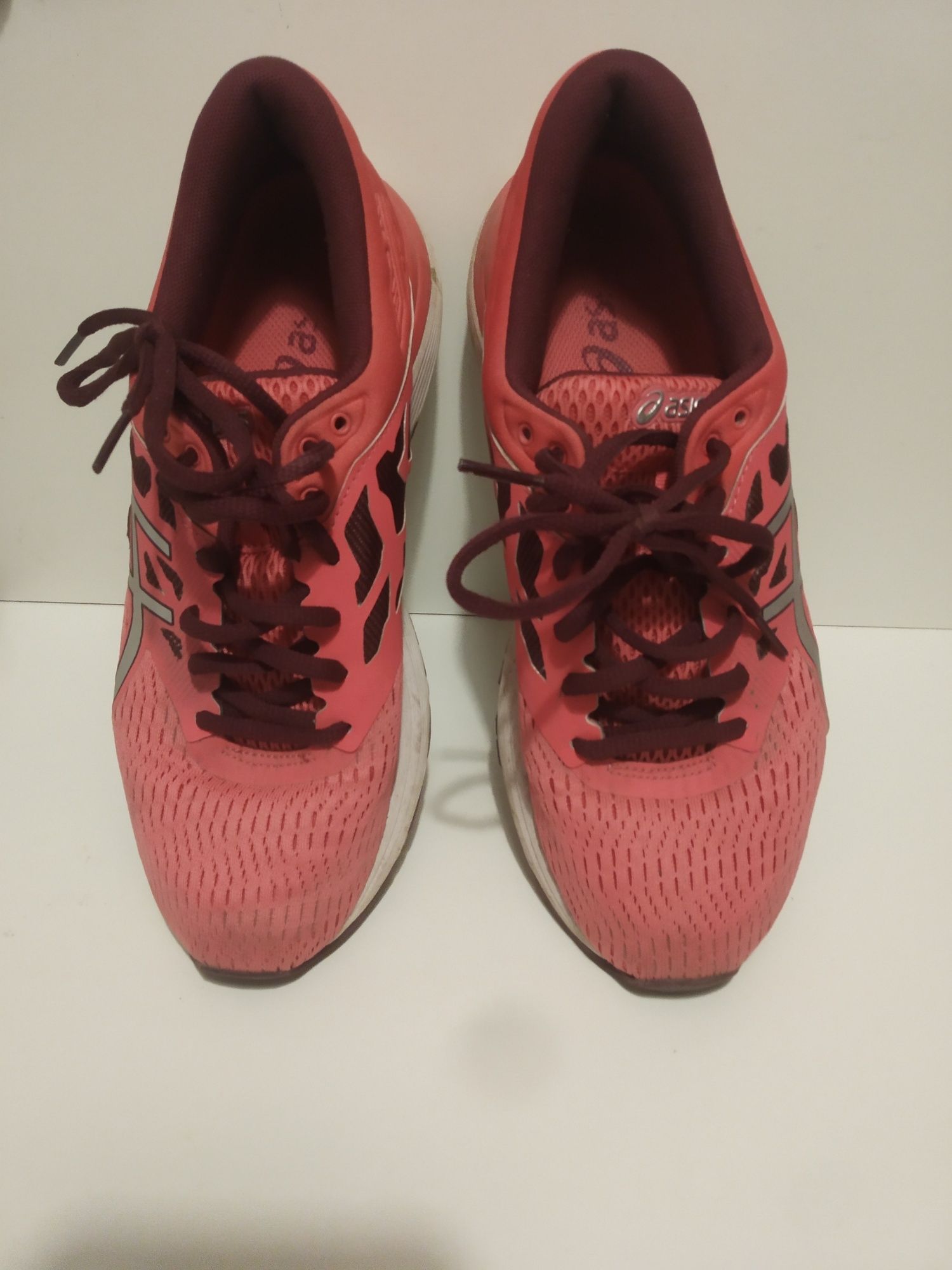 Buty Asics rozm. 38