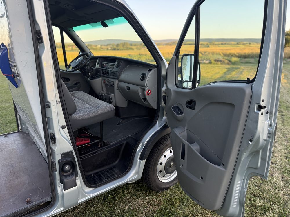 Renault Master max l3h2 drzwi przesuwne 2x 2.5 dci 120 km 2010r