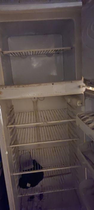 Продам два холодильника