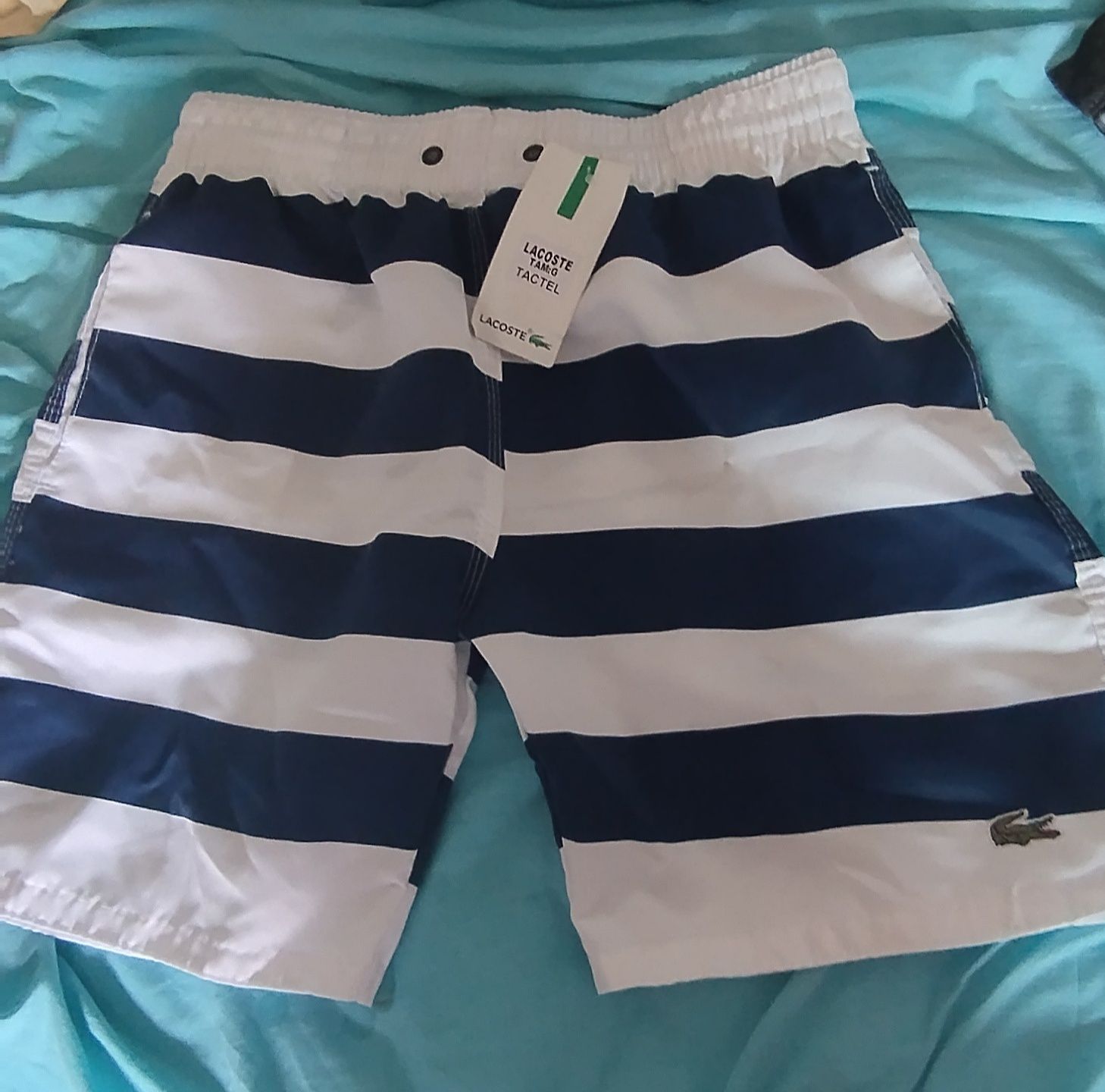 Calção Lacoste azul e branco M