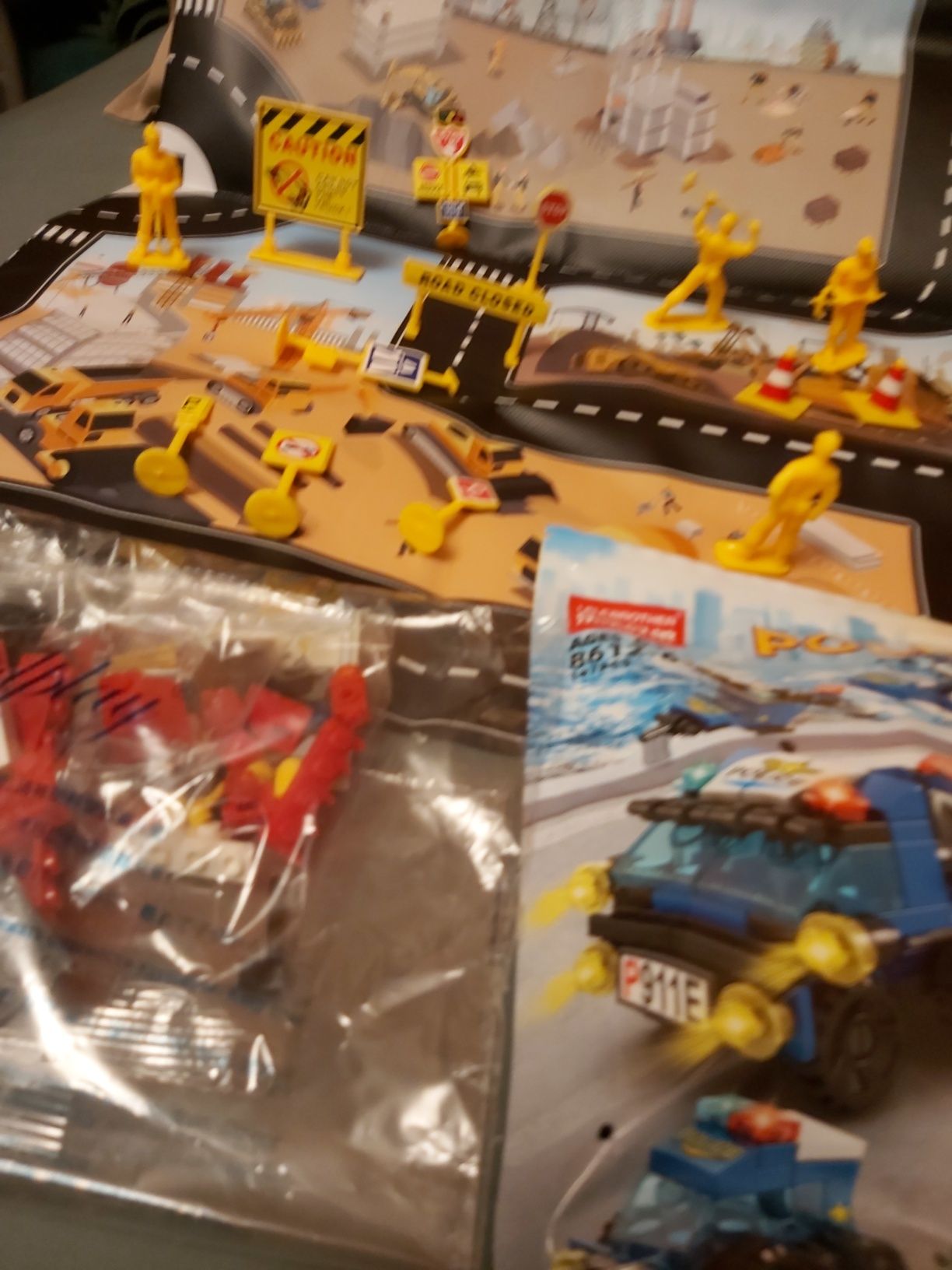 Armatka wodna 6 w 1 POLICE + zestaw klocków FIRE+zestaw 4 sam+helikopt