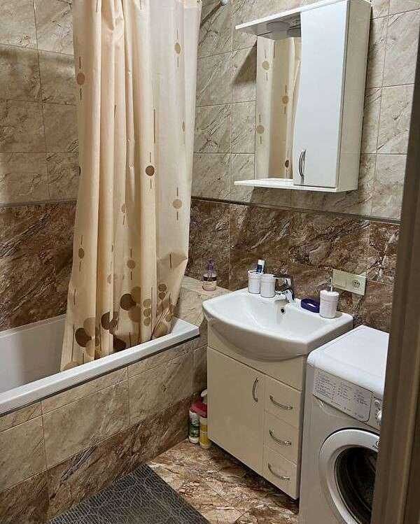 Продам 2 кімн. квпртиру на вул. Миру, 55, ЖК Миру-4