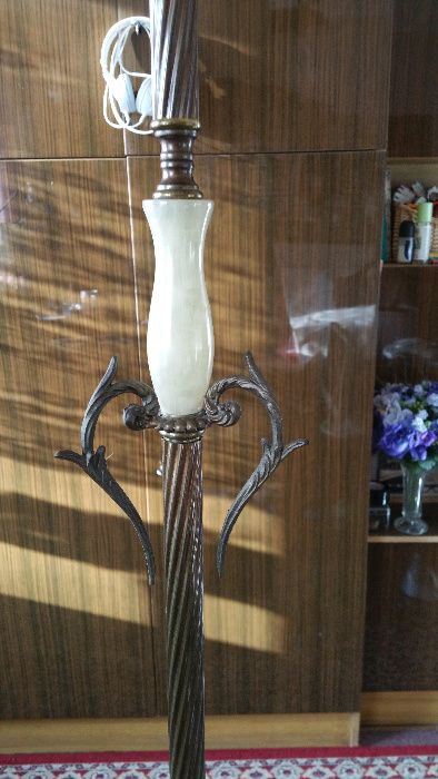 sprzedam lampę stojącą