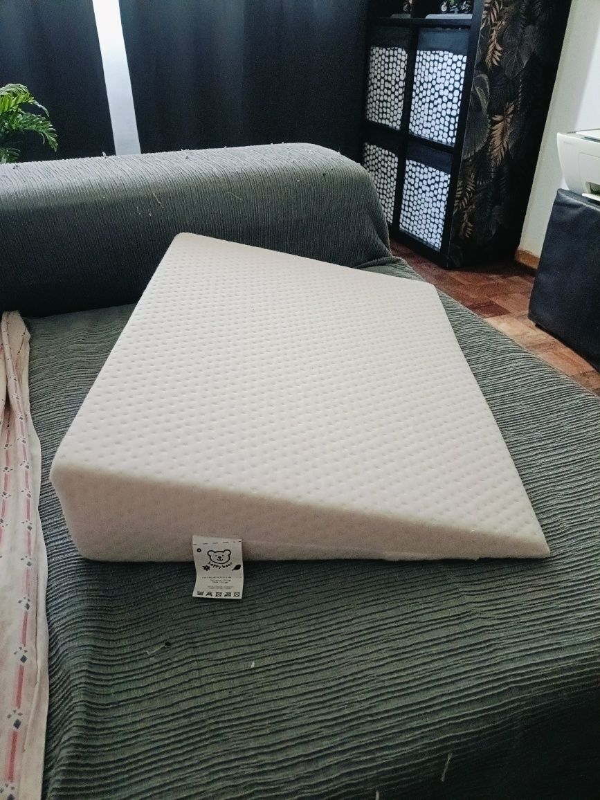Almofada anti refluxo para bebe