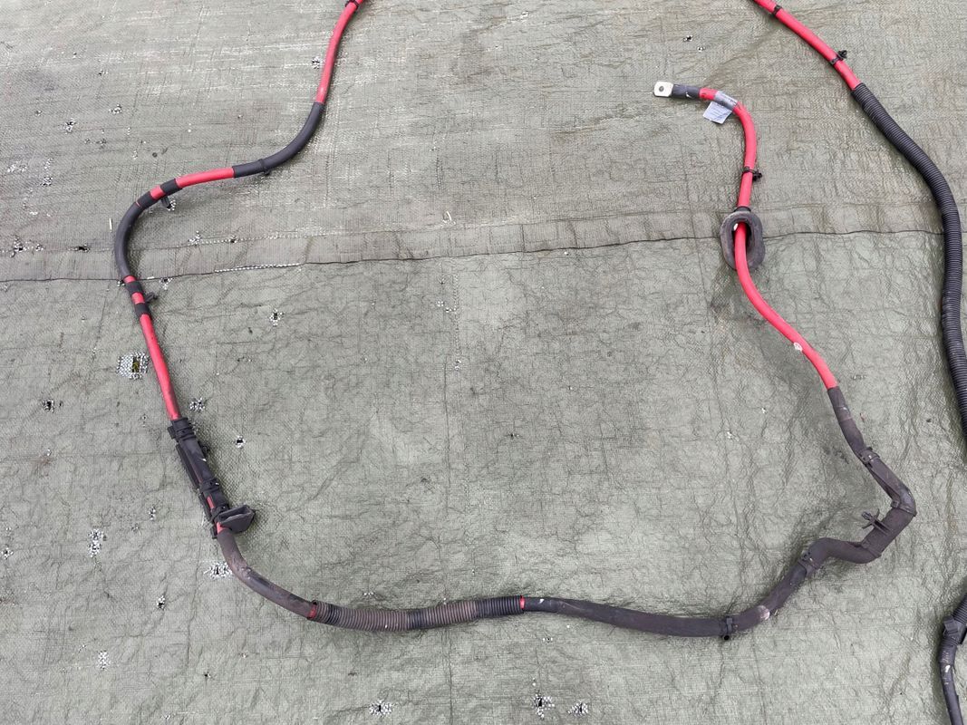 Kabel Przewód Plusowy Passat B6/3.2 V6/4-motion 3cc